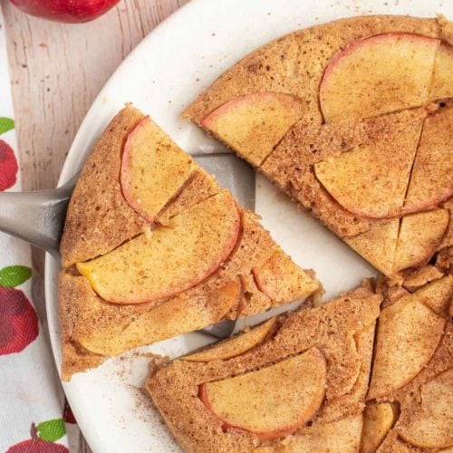 Cinnamon Apple Skillet Pancake • Pancake Recipes