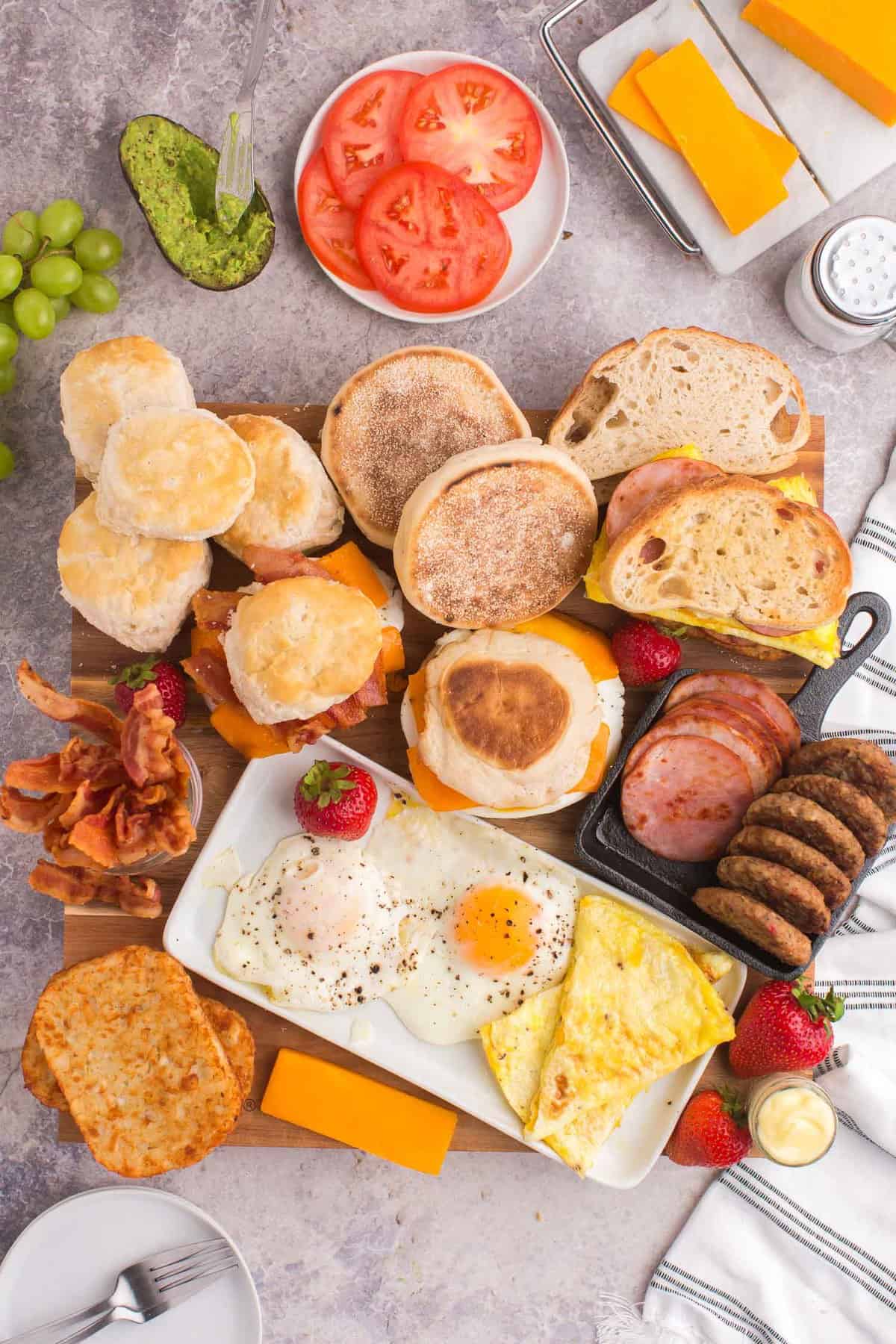 Egg sandwich board with a variety of bread choices and toppings.