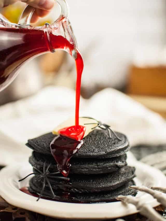 Black Pancakes For Halloween (Naturally Colored!) • Pancake Recipes