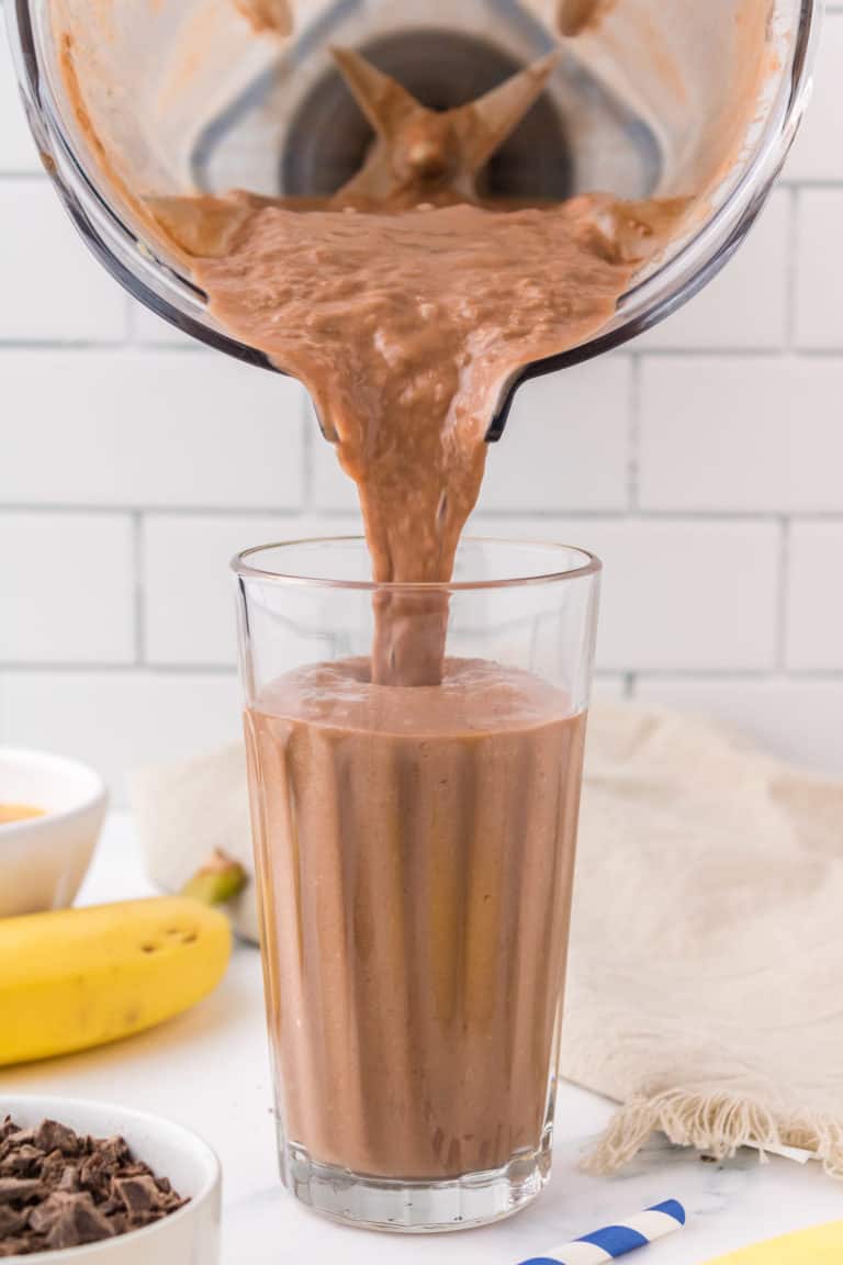 Chocolate Peanut Butter Smoothie • Pancake Recipes