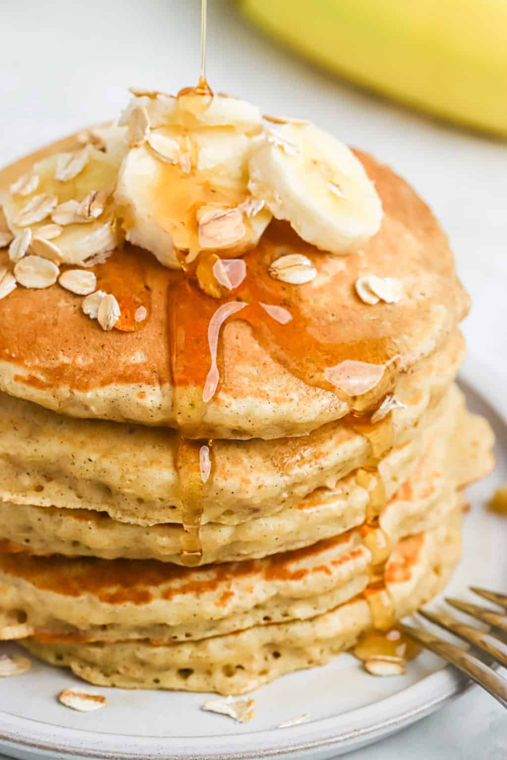 Banana Oatmeal Pancakes • Pancake Recipes